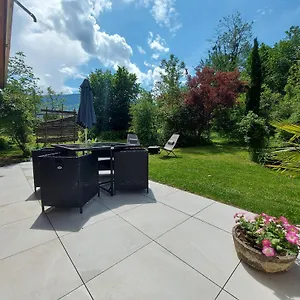 https://rare-cosy-studio-terrasse-au-coeur-de-st-jorioz.hotels-rhonealpes.com